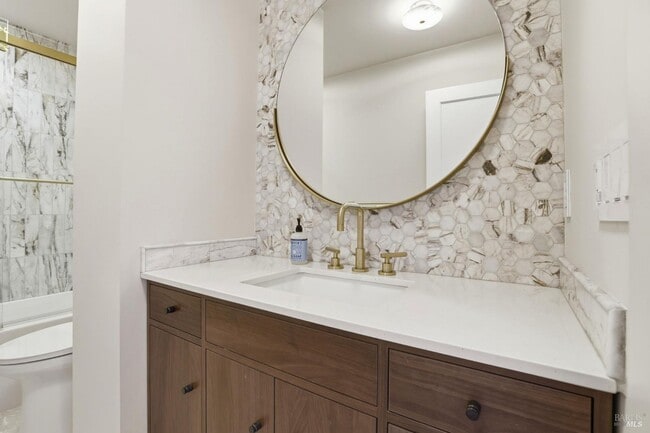 Photo - 122 Mariner Green Ct