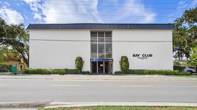 Building Photo - 316 Cherry St Unit 22