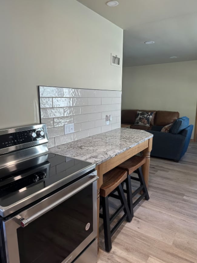 Photo - 1514 S Western Ave Unit 1514 S Western Avenue