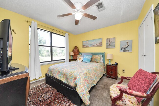 17018 Water Oak Dr