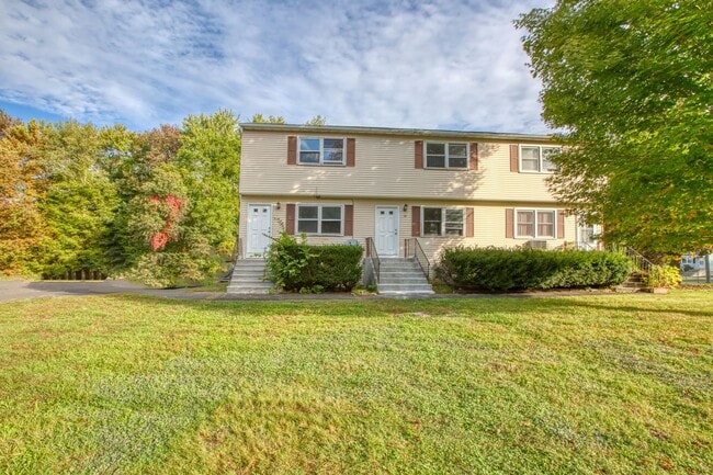 Photo - 72 Caesar Dr Unit 3 (left) 76