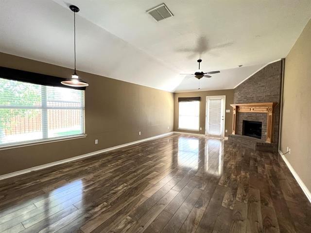 Photo - 1234 Iowa Rd