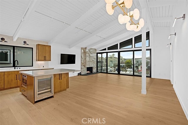 Photo - 4017 Channel