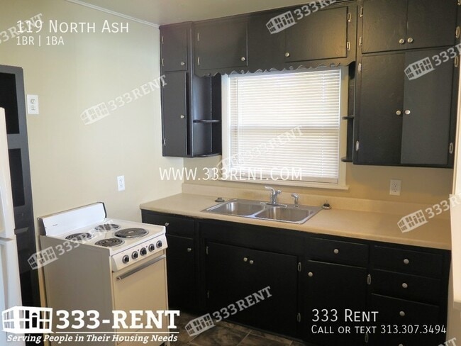 Photo - 119 North Ash-