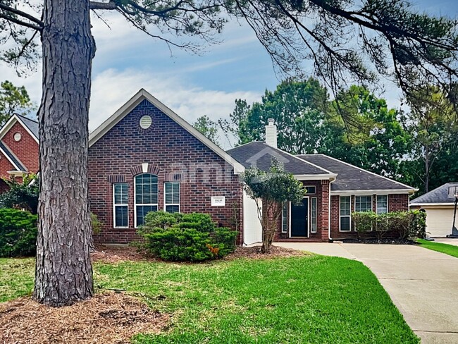 Building Photo - 22327 Merabrook Dr