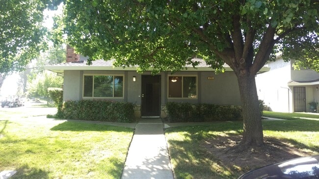 Building Photo - Condo: 2 Bedroom / 1 Bathroom - Citrus Heights Unit 1