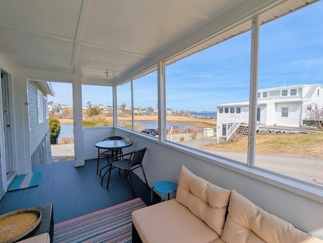 Photo - 12 Cove Rd Unit -