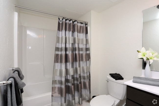 Studio - Bathroom - The Douglass