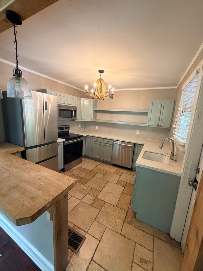 Photo - Beautiful 2 Bedroom Unit near LSUS!