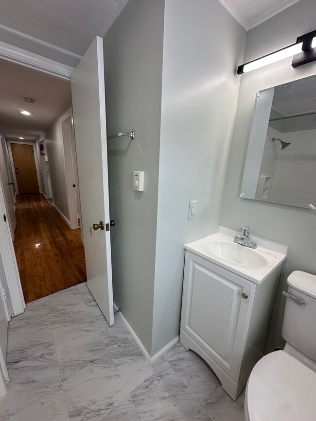 Photo - 211 Kent Rd Unit D