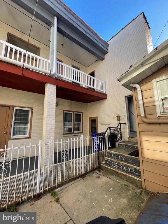 Photo - 1139 Church St