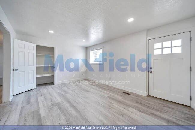North Salt Lake 2 BD 1 BA - $500.00 Security Deposit OAC -Brookside Lofts Unit 18