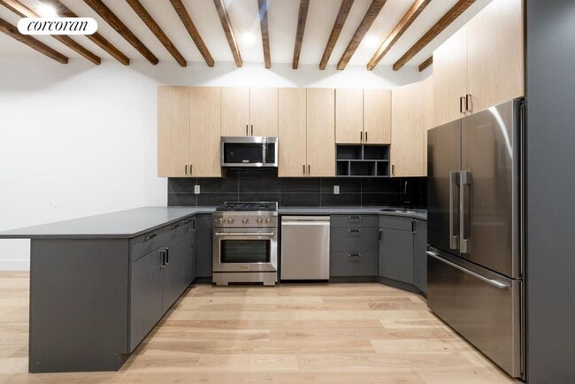 Photo - 183 Green St