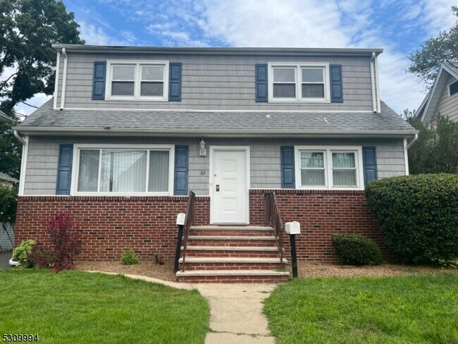 Photo - 113 Diamond Bridge Ave Apartment Unit 2