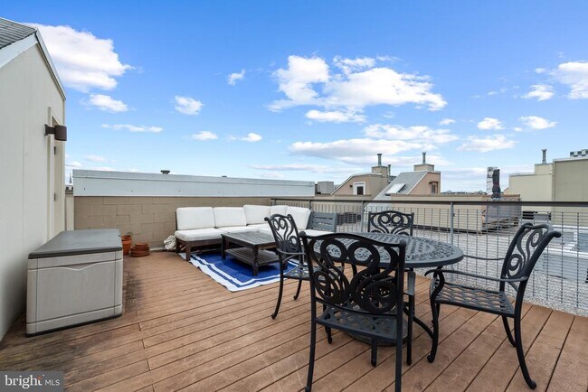 Photo - 1209 N Charles St Unit 410