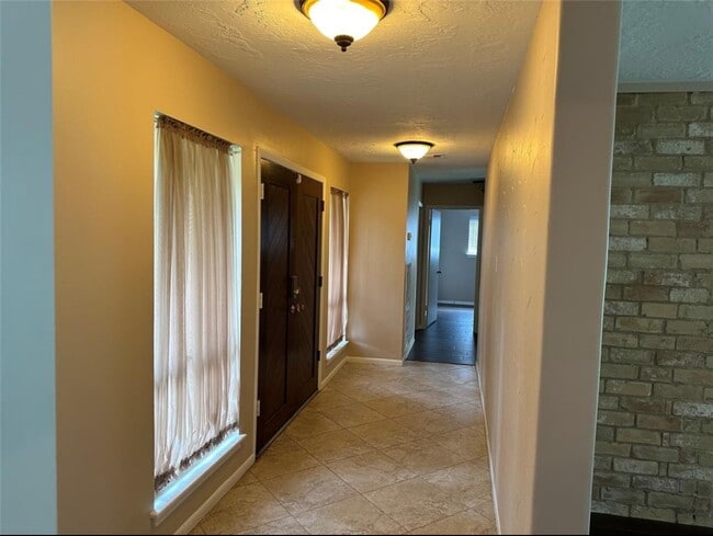 Photo - 17406 Spicewood Springs Ln