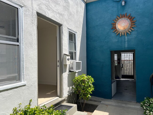 Photo - 1114 4/5 Tamarind Ave Unit 1116