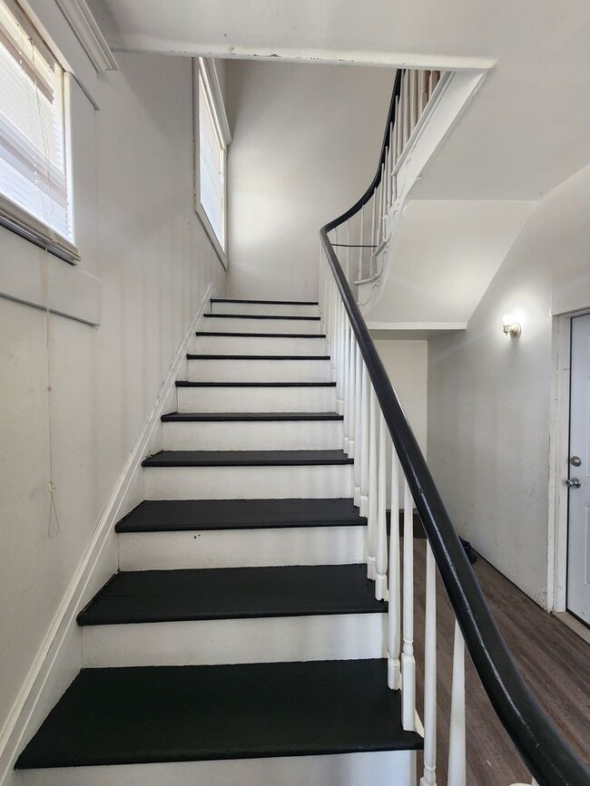 Photo - 312 01-1/2 11th Street Unidad 312-1/2 11th Street