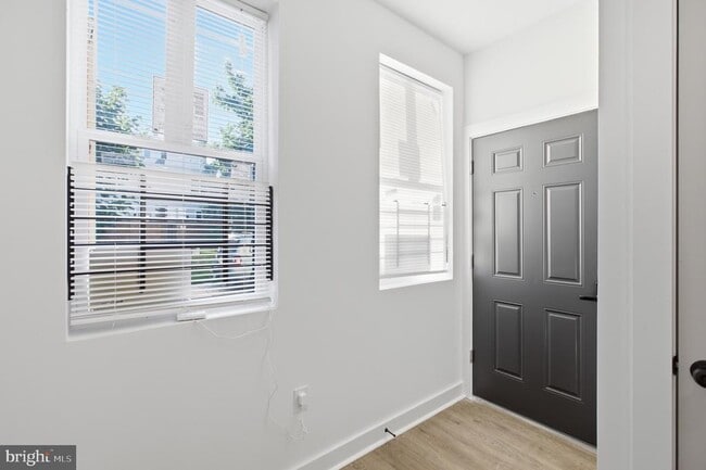 Photo - 2126 N Percy St Unit 1