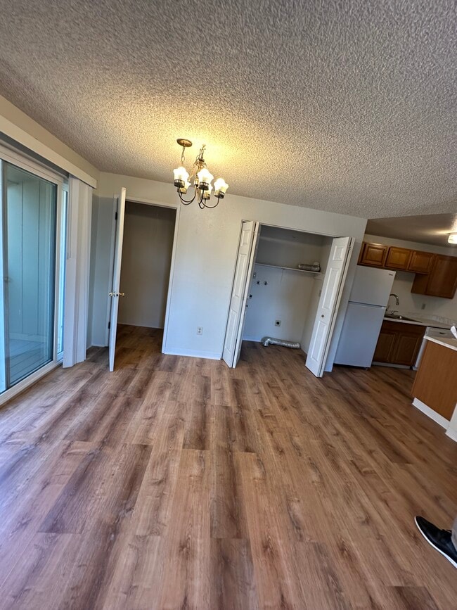 Washer & Dryer hook ups - 632 N Tweedt St Unit #202