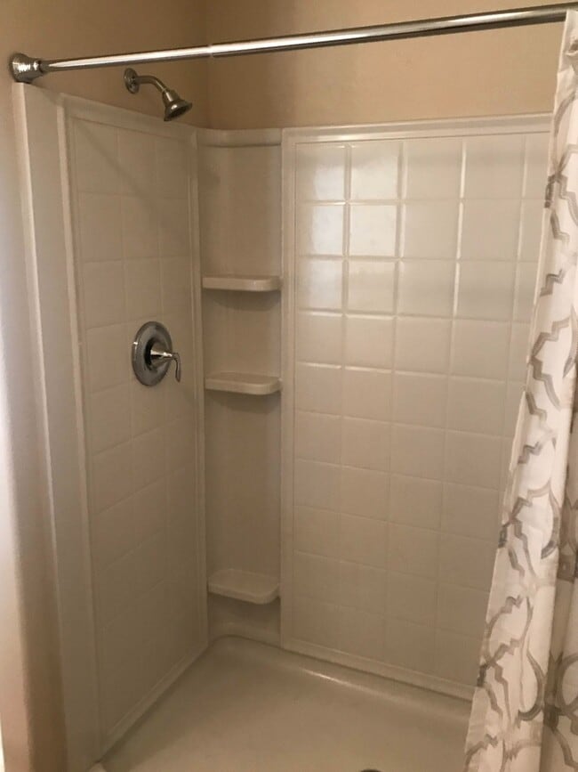 Building Photo - Cute Town-home in Truckee River Town-homes Subdivision