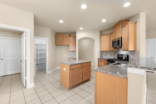 Photo - 3816 Fordham St