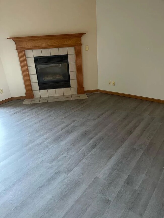 Photo - 2026 Bridgewater Cir Unit 2026b Bridgewater Cir