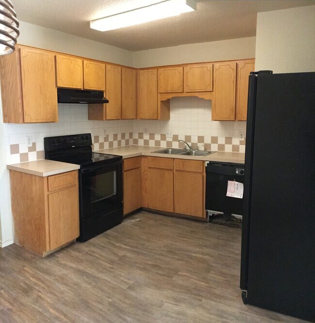 Photo - FREE DECEMBER RENT!!!