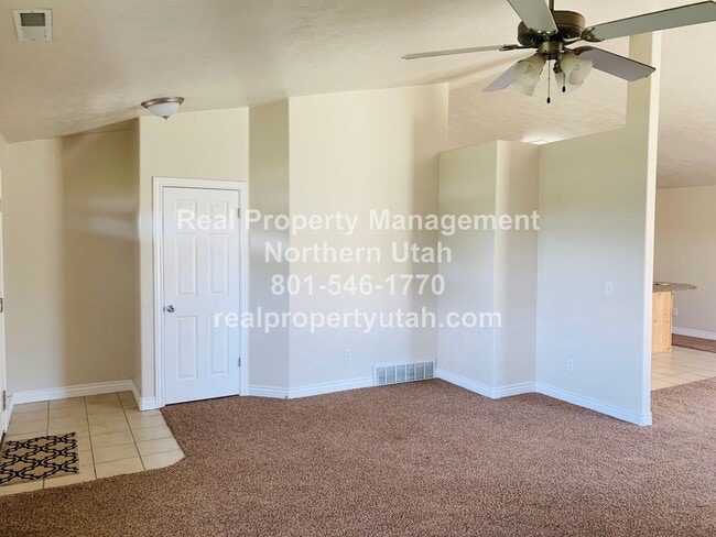 Photo - 3 Bedroom 2 Bath Home Now Available!