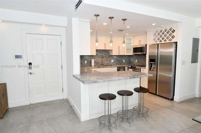 Photo - 2918 Bird Ave Unidad 5