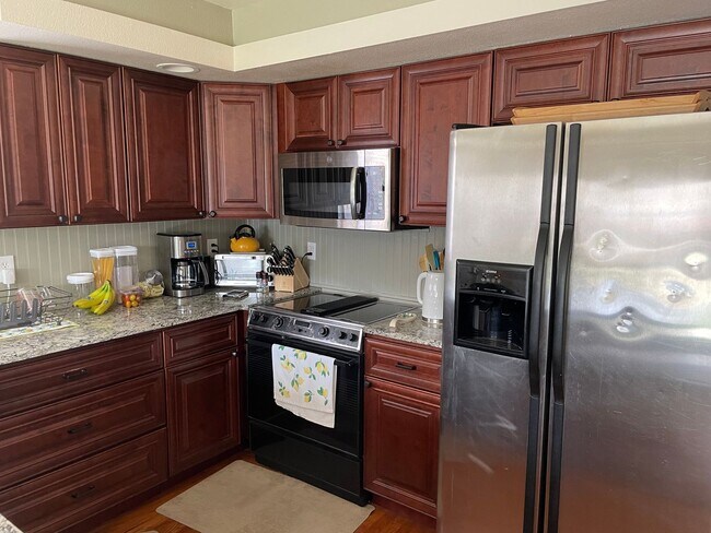 Photo - Spacious 3 bed, 2.5 Bath House in Central ...