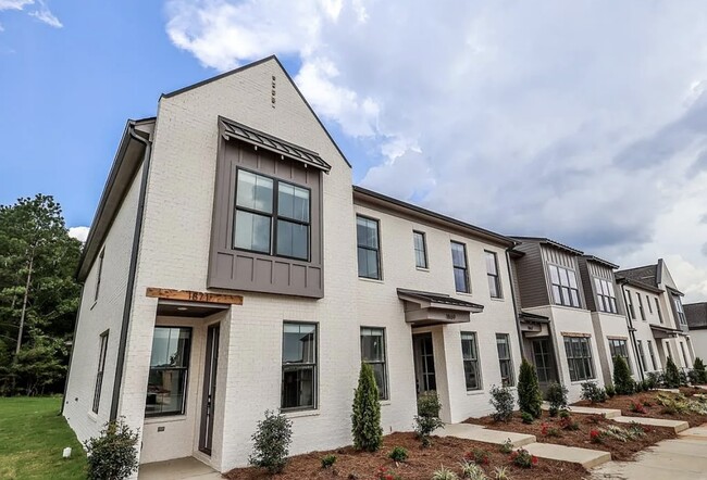 Photo - 1819 Reserve Loop Townhome