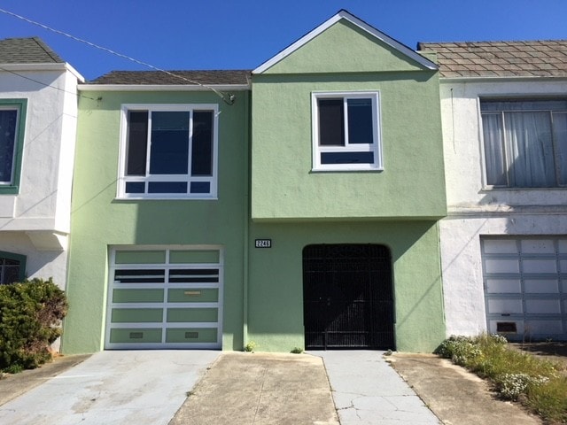 Building Photo - 2246 44th Ave