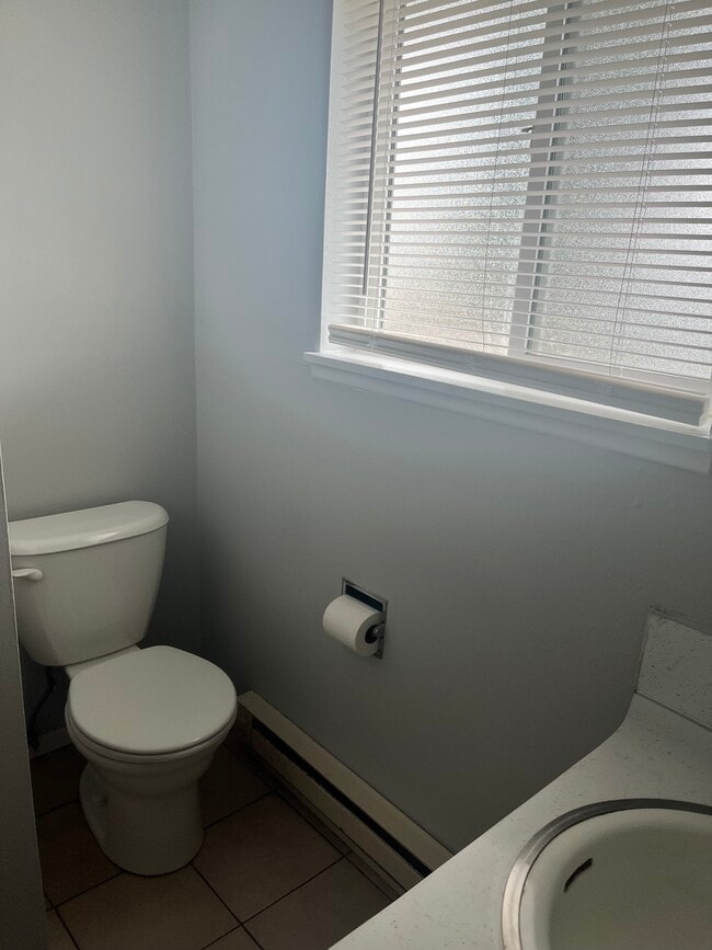 Photo - 604 Terry St