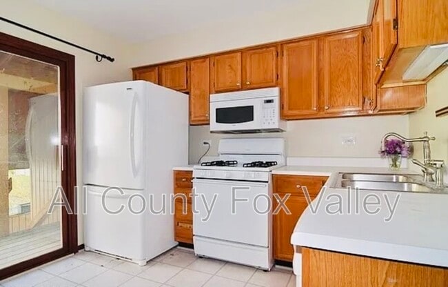 152 S Waters Edge Dr Unit E