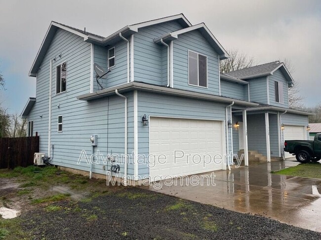 Photo - 1170 Linn Way House