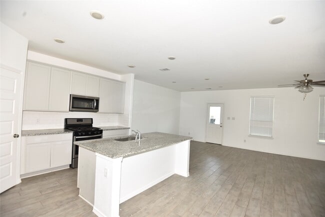 Photo - 23006 Forebear Dr