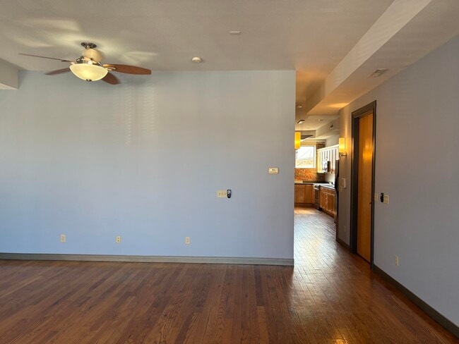 Photo - 1106 E Broadway