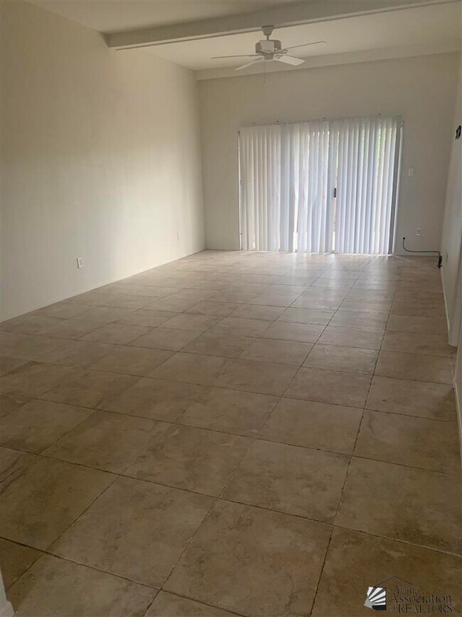 2901 S Palo Verde Ln Condo Unit 7 Condo for Rent in Yuma, AZ