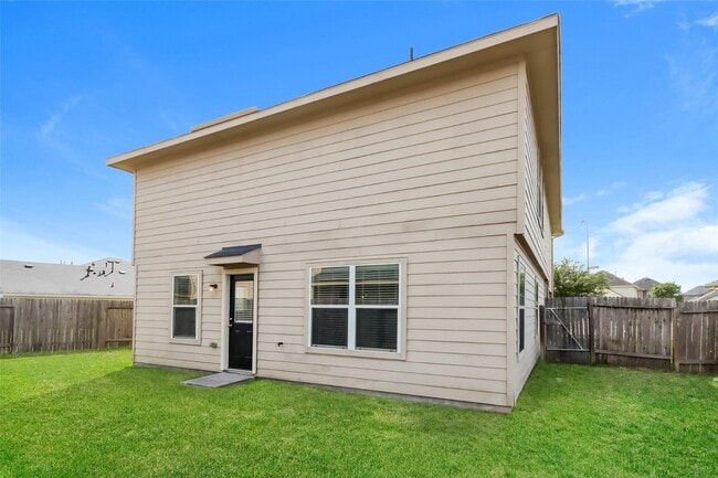 Photo - 2411 Sailors Way