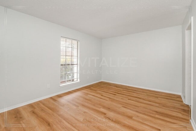 Photo - 5728 Post Oak Ct