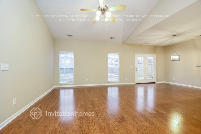 Photo - 1010 Countess Ln