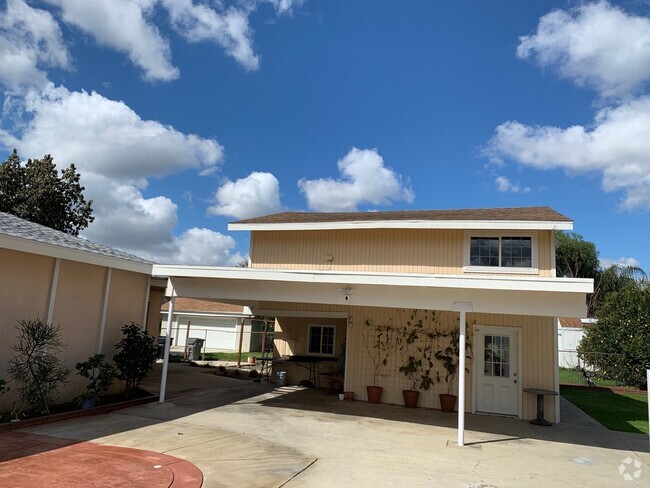 Building Photo - Beautiful 1 Bd 1 bth Apartment in La Verne