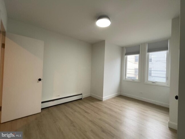 Photo - 900 N 29th St Unit B