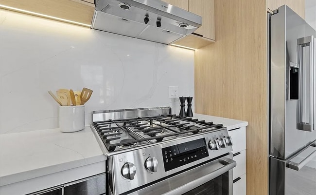 Photo - 145 5th St Apartments Unit 131-4