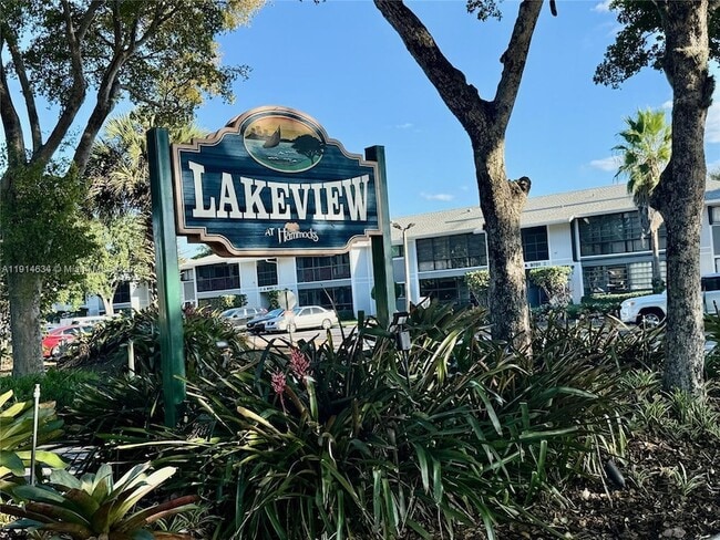 Building Photo - 9719 Hammocks Blvd Unit 203