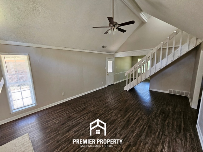 Photo - Spacious 3BR/2BA in 38115 | Soaring Ceilings & Floor-to-Ceiling Fireplace