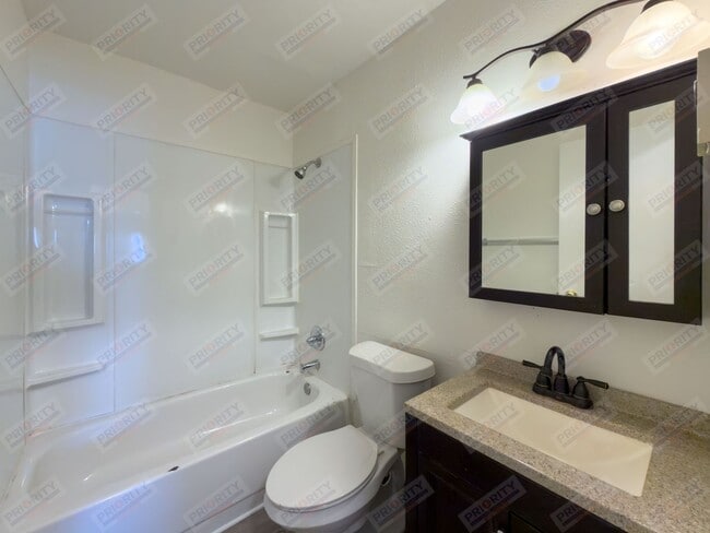 Photo - Ealges Nest Apartments Unit A