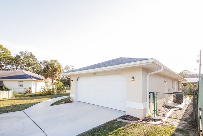 Photo - 848 Guild Dr