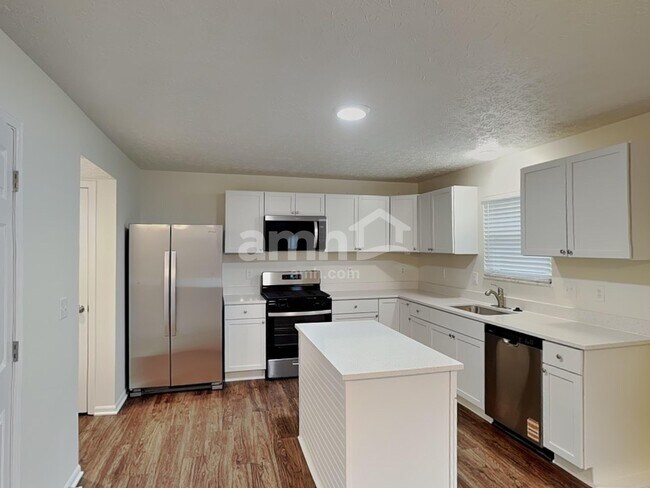 Photo - 912 Wallace Dr